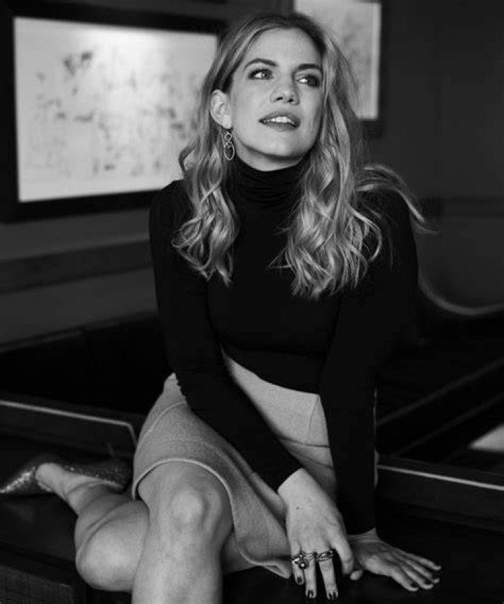Anna Chlumsky Workout Routine