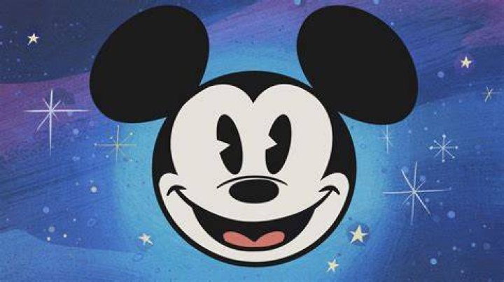 Are Mickey's buttons yellow or white?
