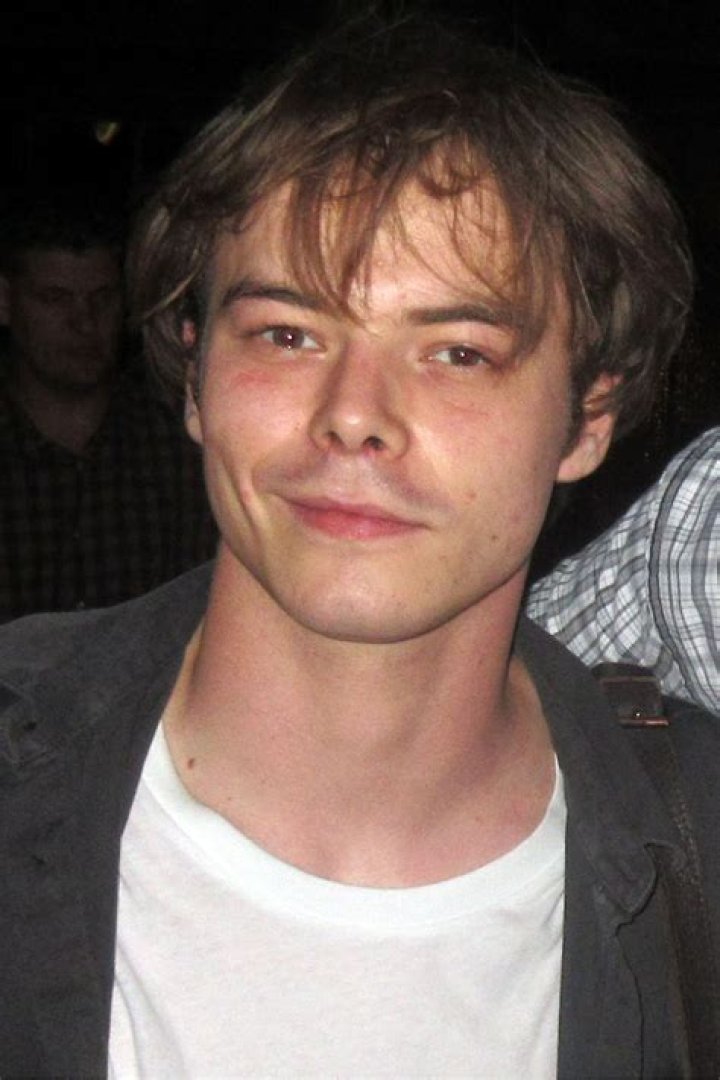 Charlie Heaton Charlie Heaton
