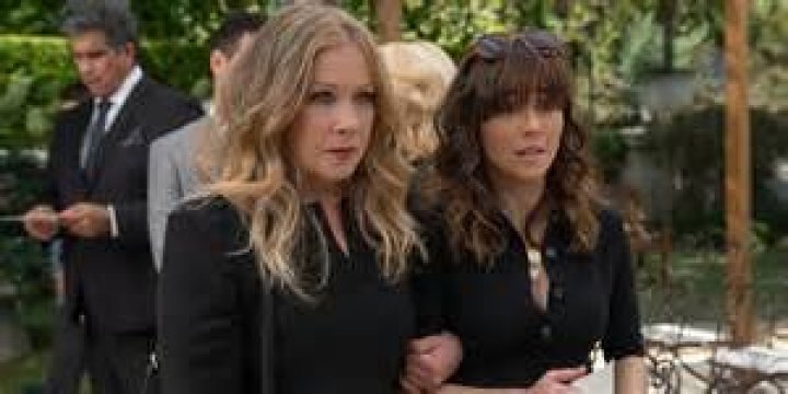 Dead to Me Christina Applegate