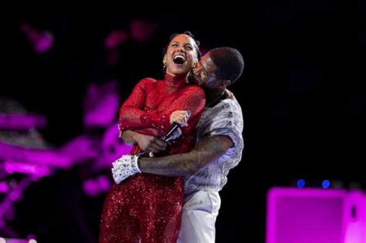 Did Alicia Keys and Usher date? 1 Did Alicia Keys and Usher date