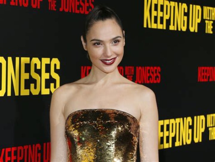 Does Gal Gadot speak Russian? – Celebrity