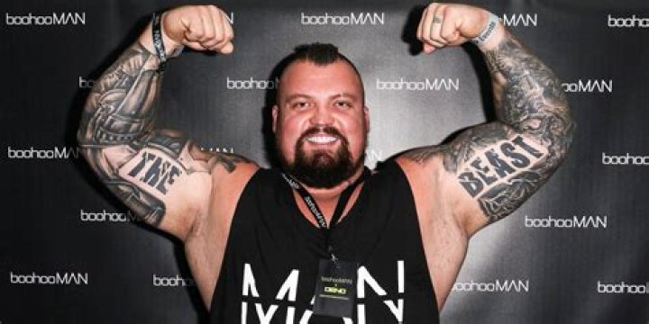 Eddie Hall siblings: Who is his brother James Hall? 1 Eddie Hall