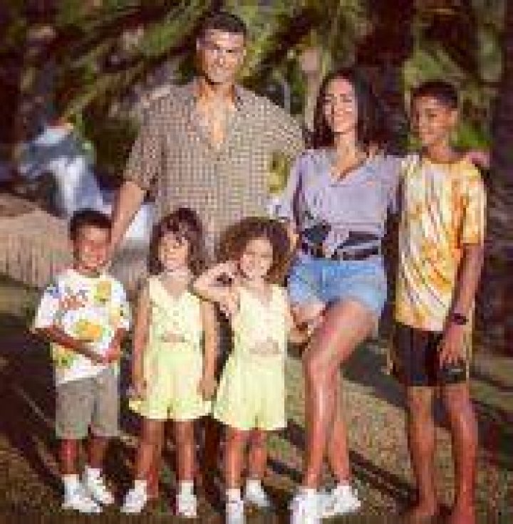 Eva Maria dos S... Biography