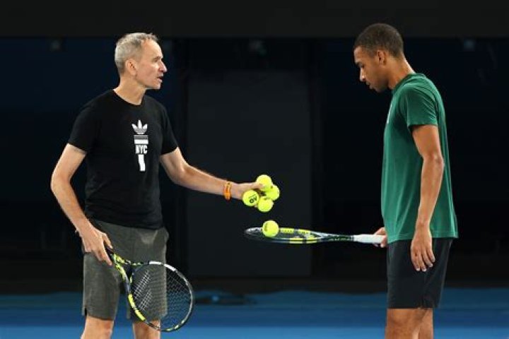 Felix Auger-Aliassime height: How tall is Auger-Aliassime? 1 Felix Auger Aliassime