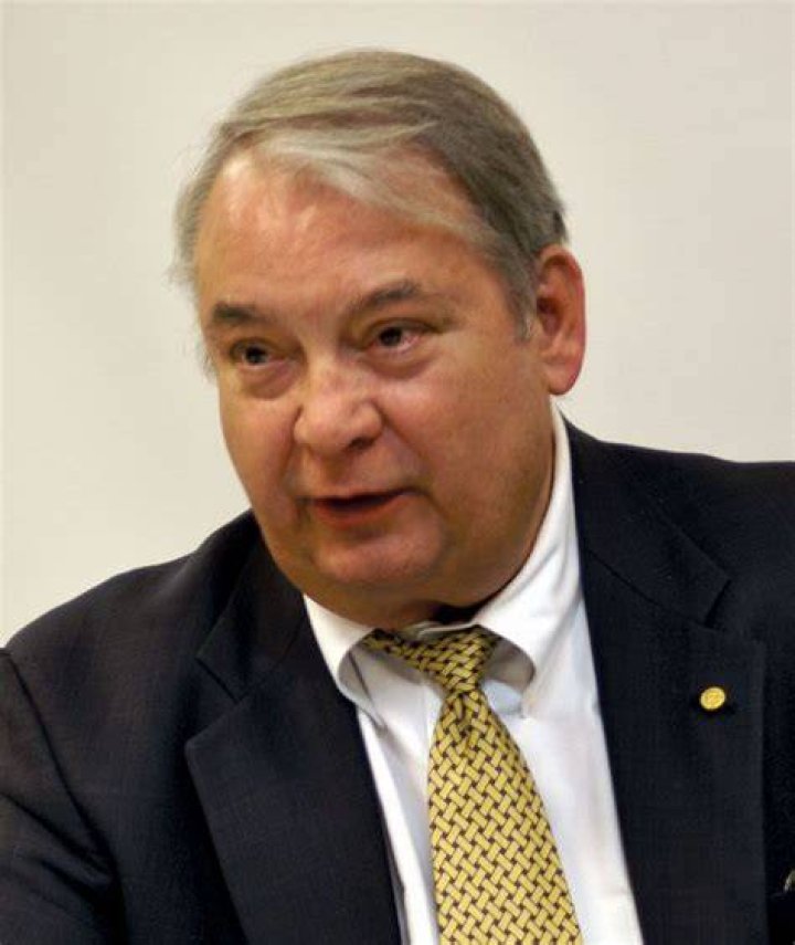 Ferid Murad Biography