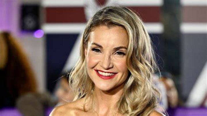 Helen Skelton