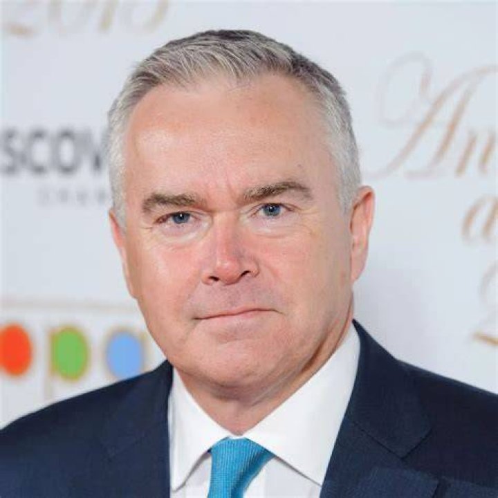 Huw Edwards children's ages 1 huw edwards