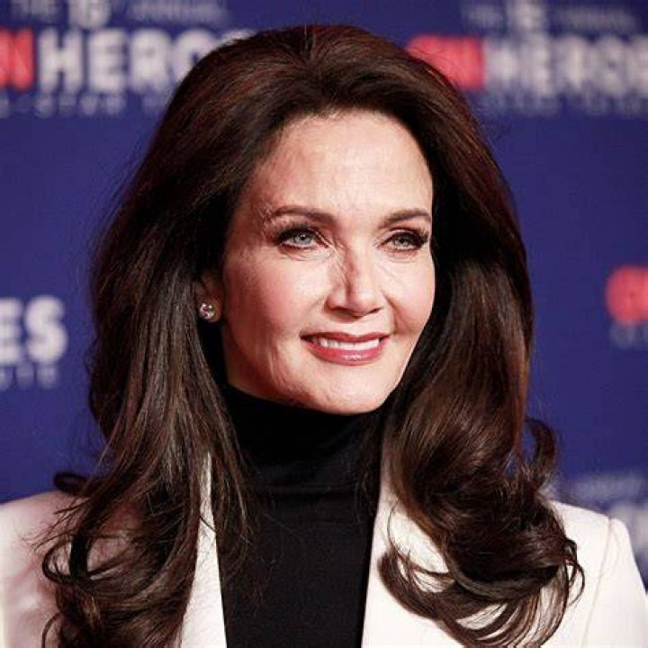 Is Lynda Carter Black? – Celebrity