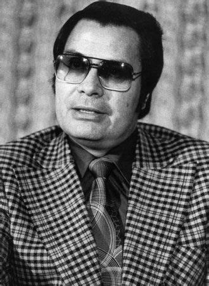 Jim Jones Biography