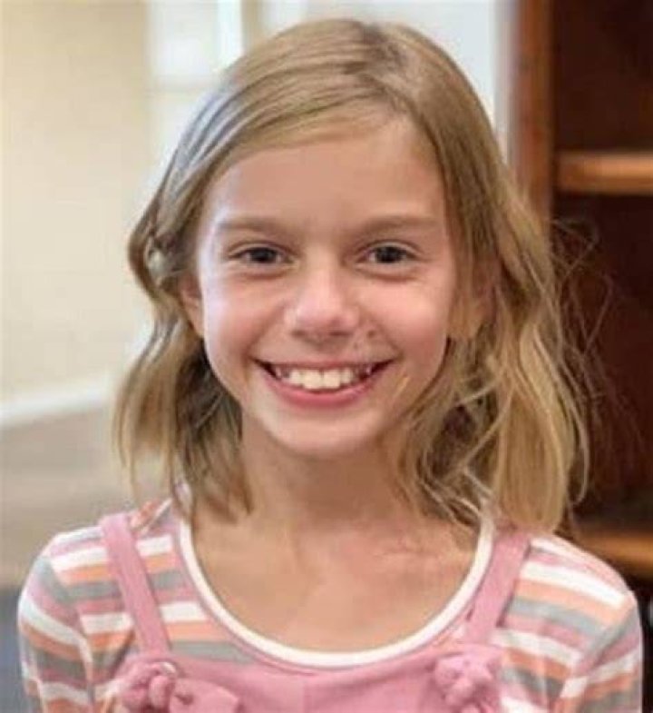Lizzy Tannerites Biography