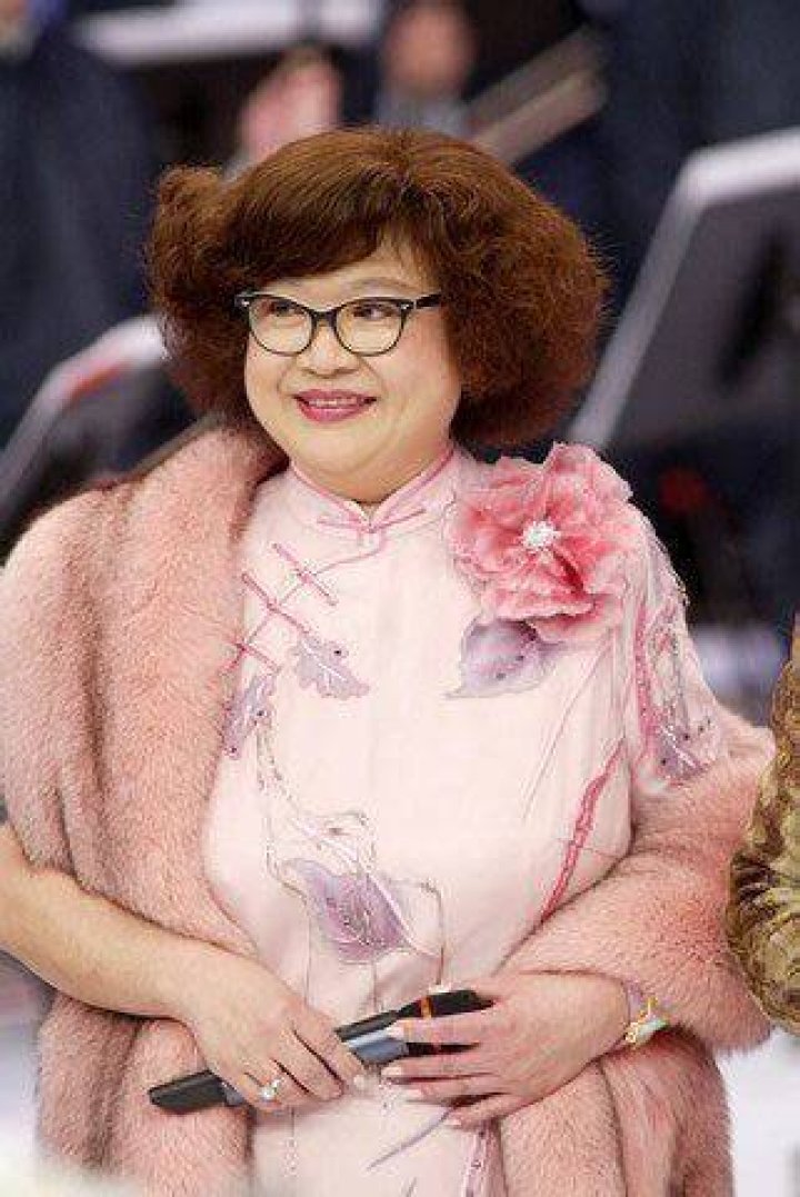 Lydia Shum