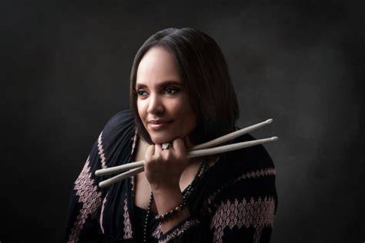 Lyne Ren&eacute;e Net Worth