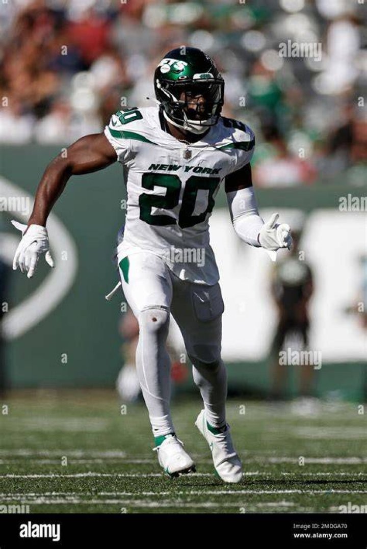 Marcus Maye age, height, ethnicity, family, college, 40 time, draft, trade, net worth, Instagram 1 marcus maye 41372