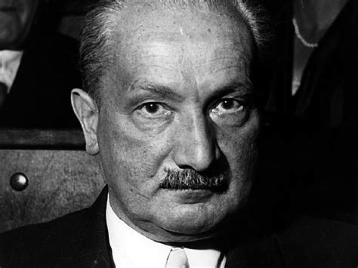 Martin Heidegger Martin Heidegger