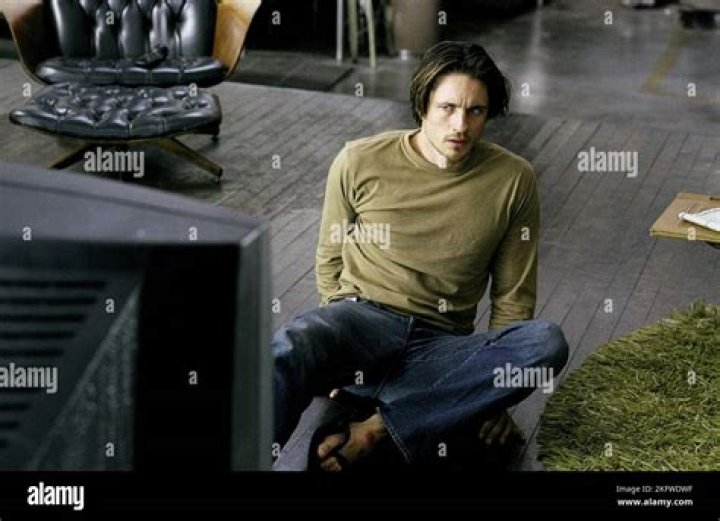 noah the ring martin henderson