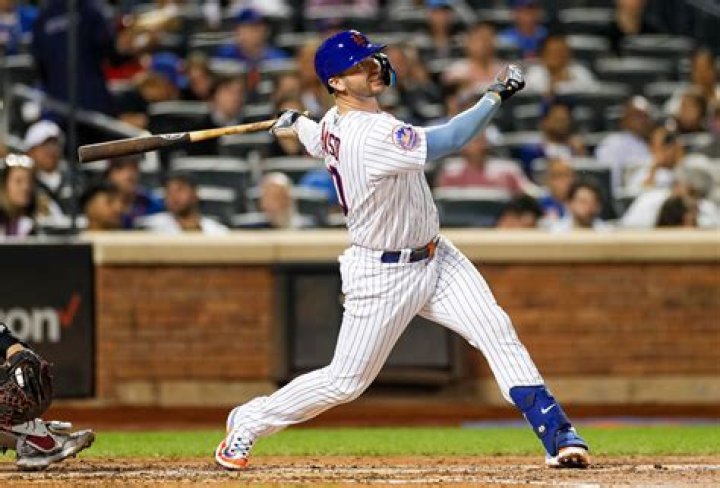Pete Alonso parents: Meet Michelle and Peter Matthew Alonso 1 Pete Alonso