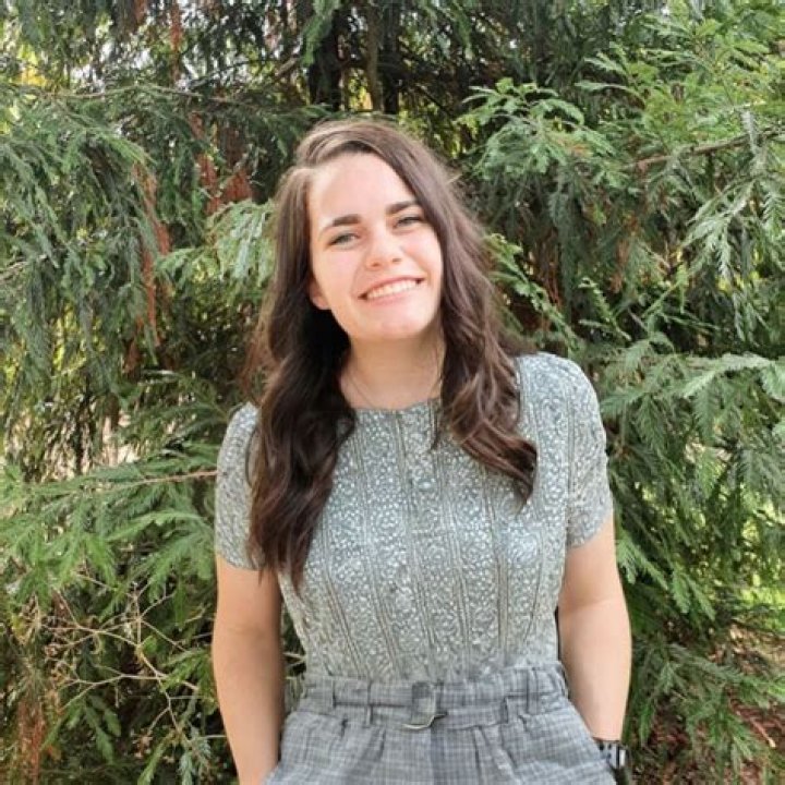 Savannah Tanner... Biography