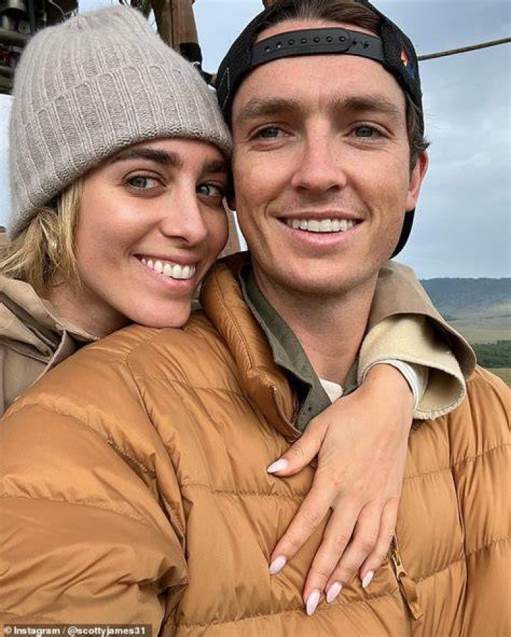 Scotty James girlfriend: Who is Chloe Stroll? 1 Scotty James and girlfriend Chloe Stroll