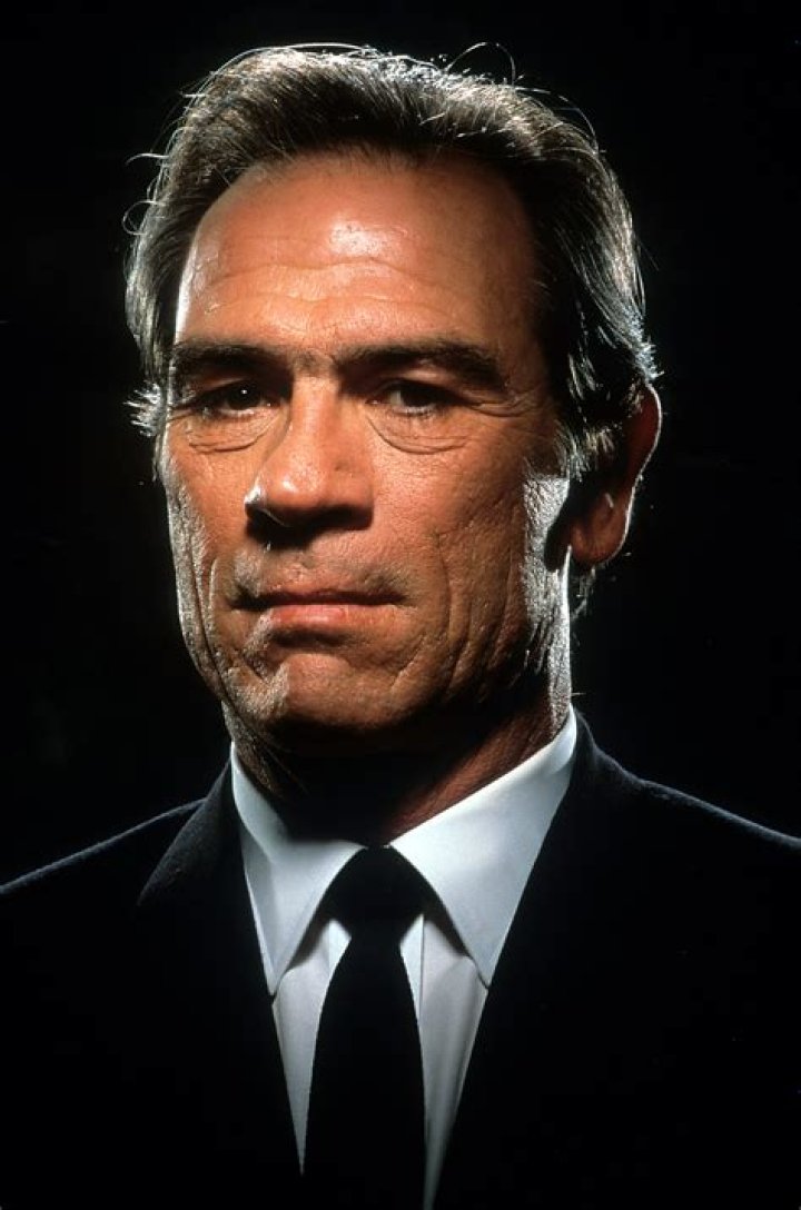 Tommy Lee Jones health problems: What disease does Tommy Lee Jones have? 1 Tommy lee Jones