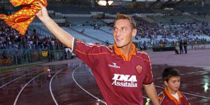 Francesco Totti salary and net worth breakdown after retirement 1 totti