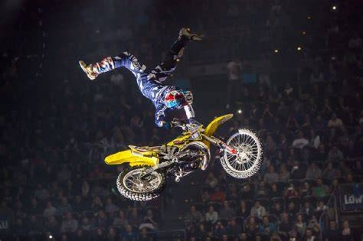 How many broken bones does Travis Pastrana have? 1 Travis Pastrana