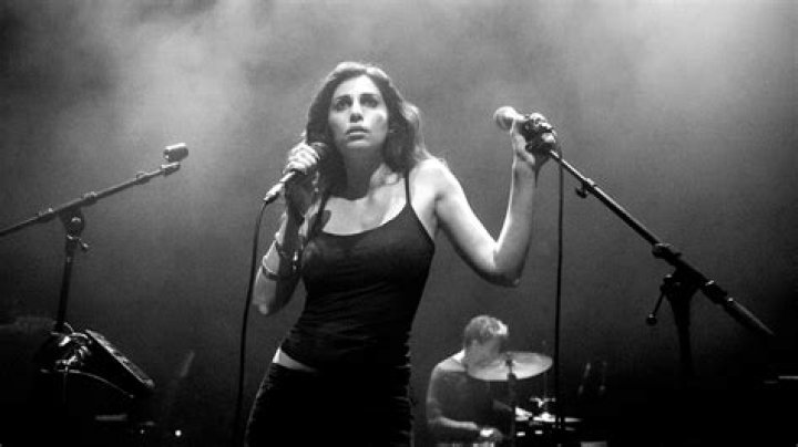 Yasmine Hamdan Yasmine Hamdan