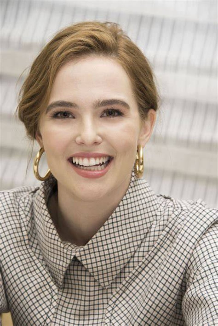 Zoey Deutch Zoey Deutch